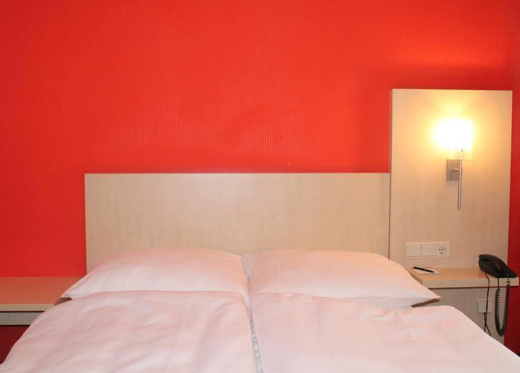 Tante Alma'S Bonner Hotel Zewnętrze zdjęcie