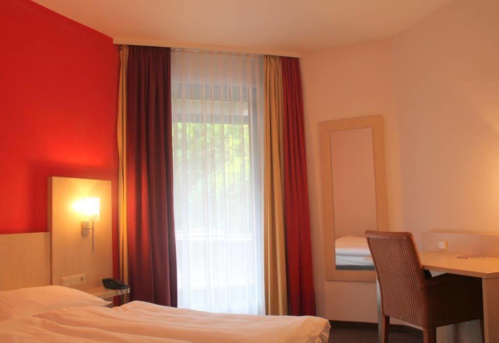 Tante Alma'S Bonner Hotel Zewnętrze zdjęcie